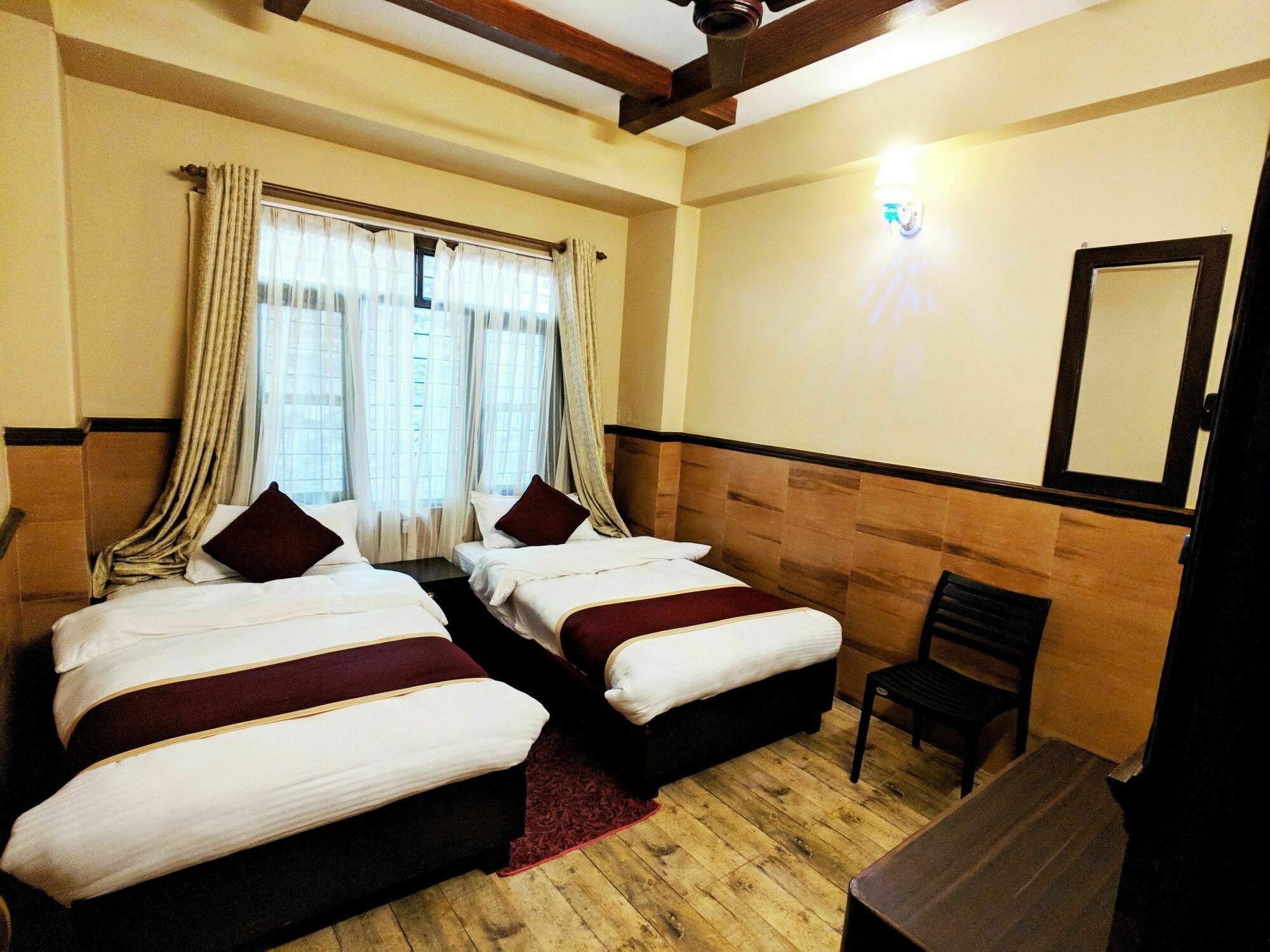 Hotel Forest Lake Backpackers' Hostel Ποκάρα Εξωτερικό φωτογραφία